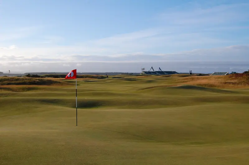 Flat spots on greens are difficult to find these days Undulating green and fairway at St. Andrews Old Course during the 2010 Open Championship